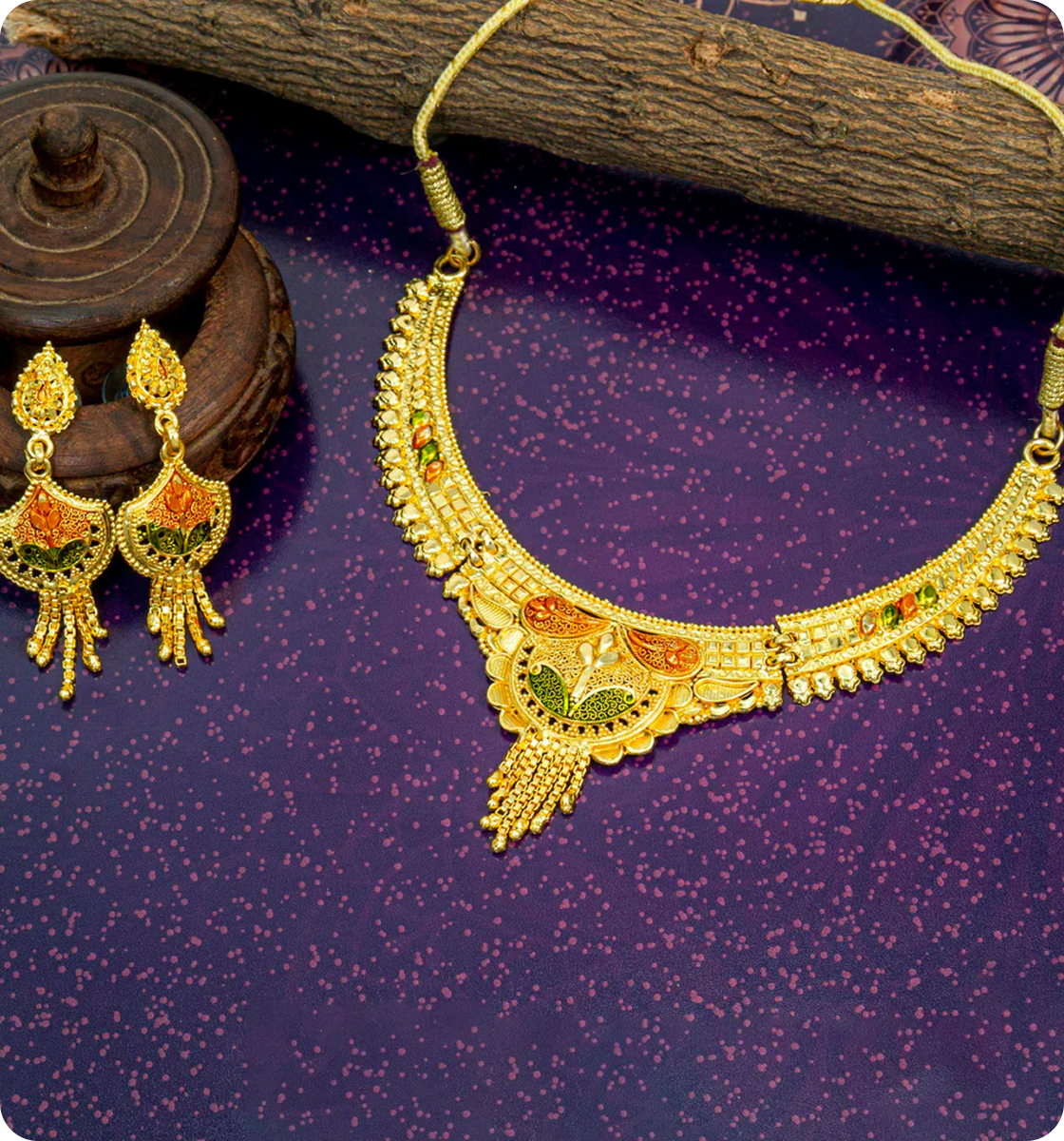 Elegant Gold Choker